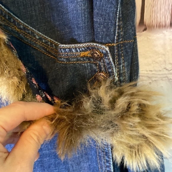 Oilily Girls Bohemian Jean Denim Wrap Dress with Faux Fur Collar Size 12Y - Picture 14 of 15